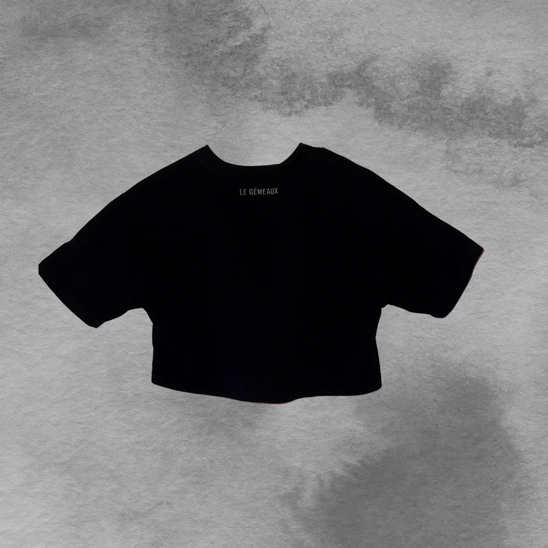 M.O.N Basic Cropped Tee